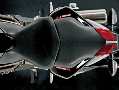 MV Agusta Brutale 990R/1090RR: На трек или в город?
