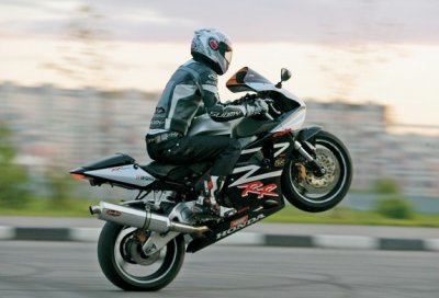 Honda FireBlade: Последний из могикан
