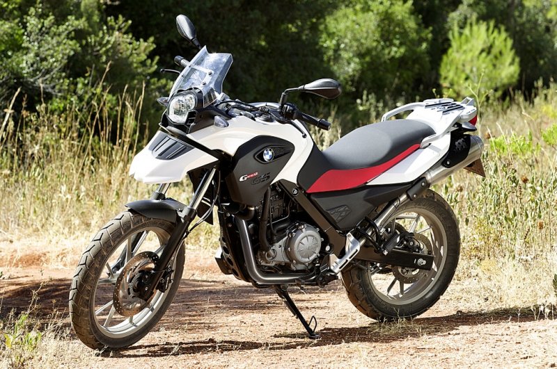 BMW G650GS 2011 - пожалуй идеален для новичков