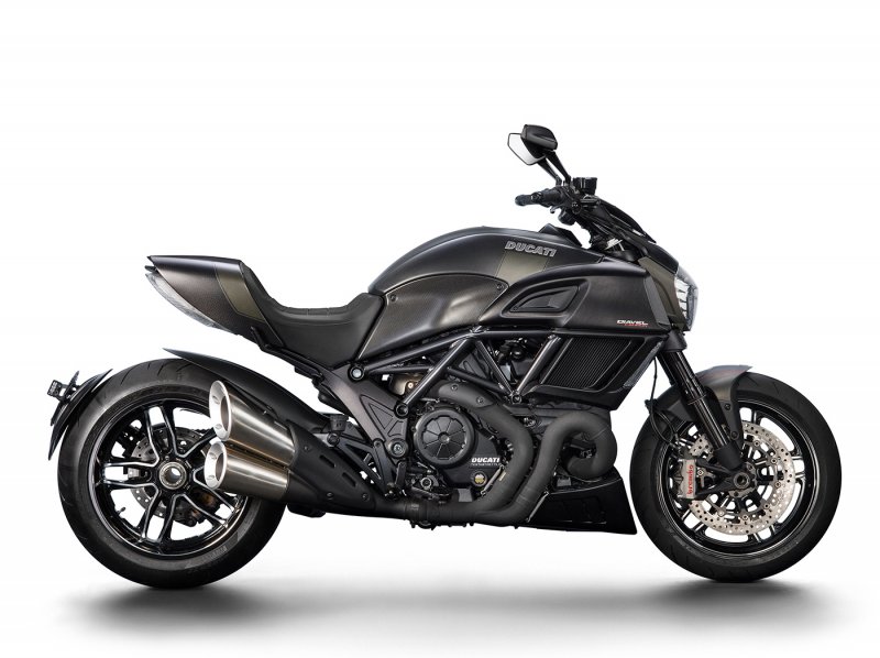  Ducati   Diavel Carbon 2016