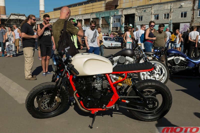 Пляски на руинах. Custom Convention Russia