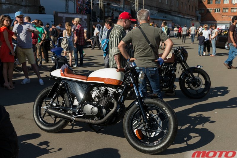Пляски на руинах. Custom Convention Russia