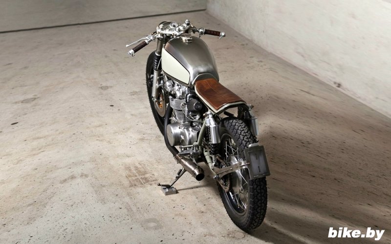 Vagabund Moto:   Honda CB450