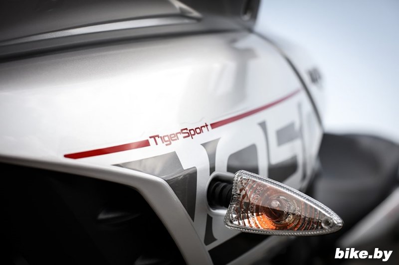   Triumph Tiger Sport 2016 ()