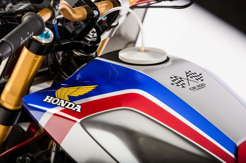 EICMA 2016:  - Honda CB1100TR