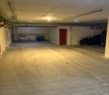 Продам Машиноместо, Минск Захарова ул., 10 м²