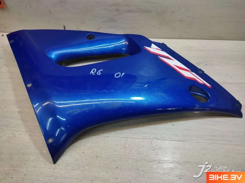 Элемент пластика боковой Yamaha R6 (1999-2002)