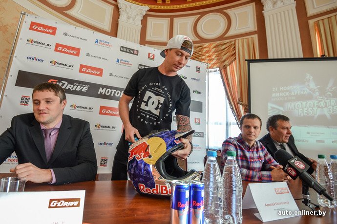 Организаторы MotoExtremeFest 35×15: надеемся среди зрителей найдутся те, кто захочет попробовать повторить прыжки Организаторы MotoExtremeFest 35×15: надеемся среди зрителей найдутся те, кто захочет попробовать повторить прыжки