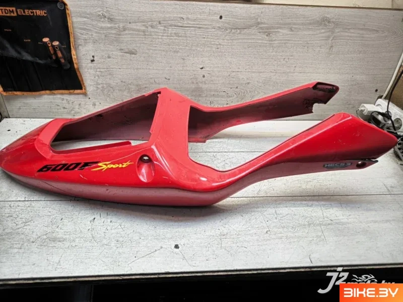 Элемент пластика задний (хвост) Honda CBR600F4i (2001-2006)