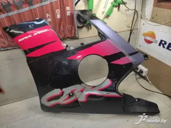 Элемент пластика боковой Honda CBR600F2