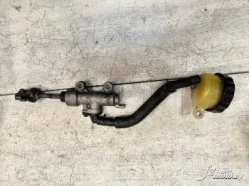 Главный тормозной цилиндр заднего тормоза (машинка) Honda CBR600F4i