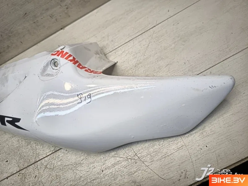 Элемент пластика Honda CBR919RR Fireblade (1996-1999)
