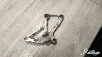 Кронштейн боковой подножки Honda VFR400R (1986-1987)