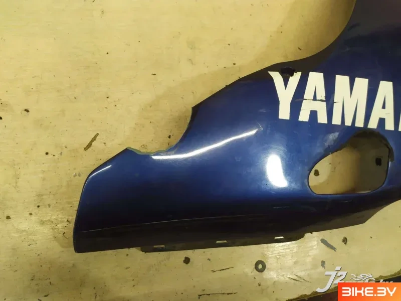 Элемент бокового пластика Yamaha R1 (2000-2001)