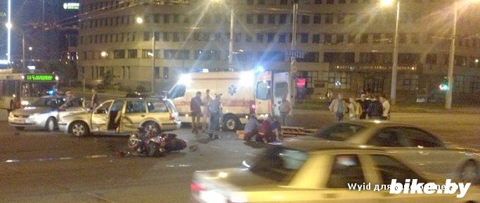 В Минске возле журфака на Кальварийской в ДТП погиб мотоциклист В Минске возле журфака на Кальварийской в ДТП погиб мотоциклист
