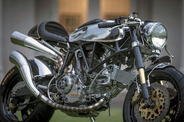 Кафе-рейсер Ducati 900SS Кафе-рейсер Ducati 900SS