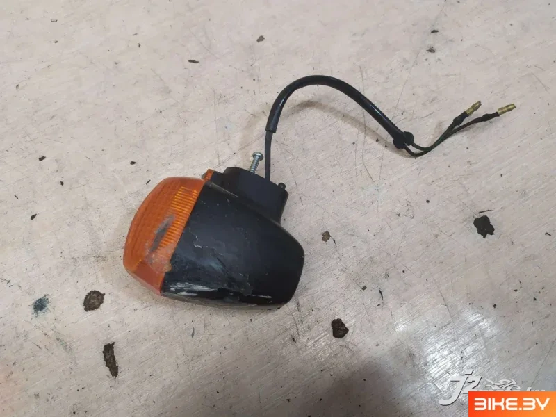 Указатель поворота Yamaha R1 (2000-2001)