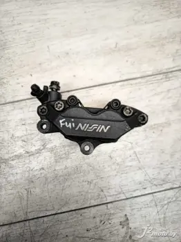 Суппорт передний Honda CBR600F4i Honda CBR600F4i (2001-2006)