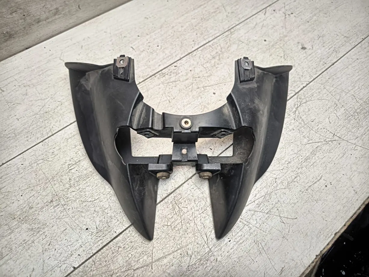 Элемент пластика BMW K1200S (2004-2008)