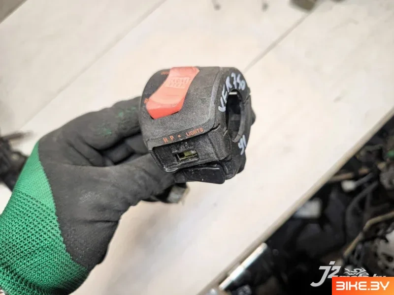 Пульт правый Honda VFR750F (1990-1993)