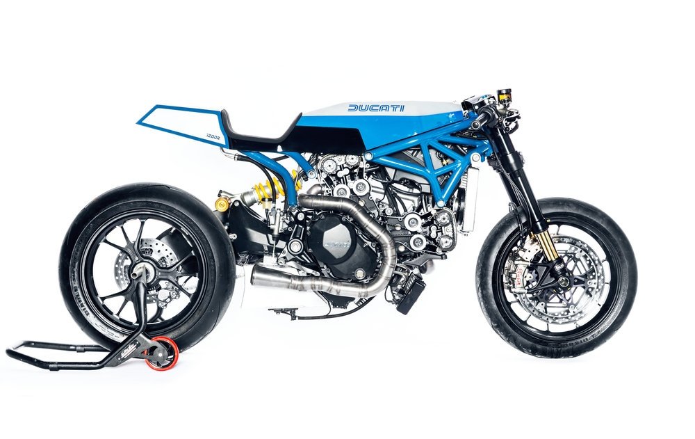 Young Guns Speed: кафе рейсер Ducati Monster 1200R Young Guns Speed: кафе рейсер Ducati Monster 1200R