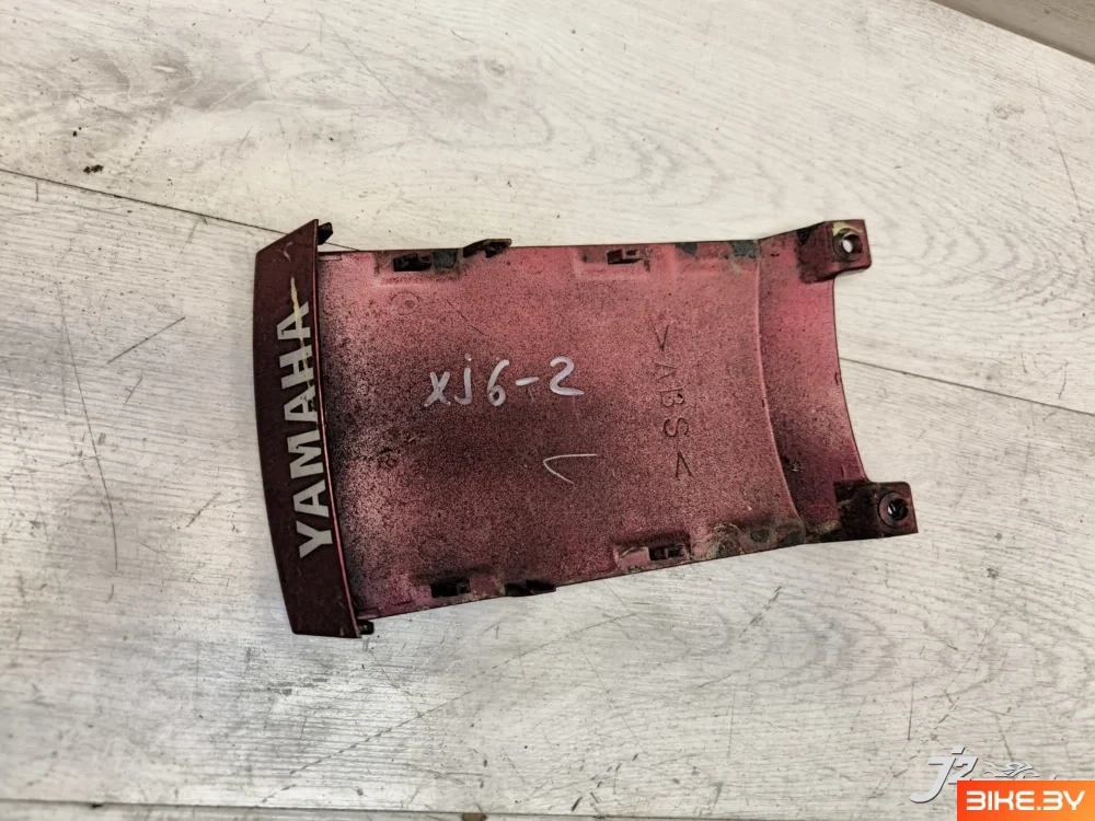 Элемент пластика Yamaha XJ600S Diversion (1998-2002)