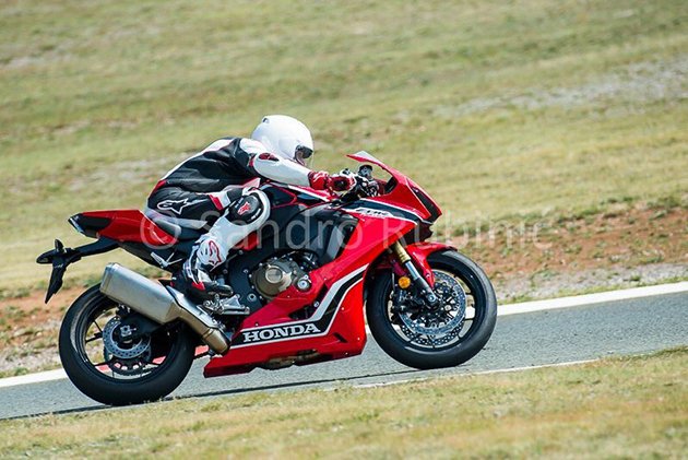 Новая Honda CBR1000RR не такая уж и новая? Новая Honda CBR1000RR не такая уж и новая?