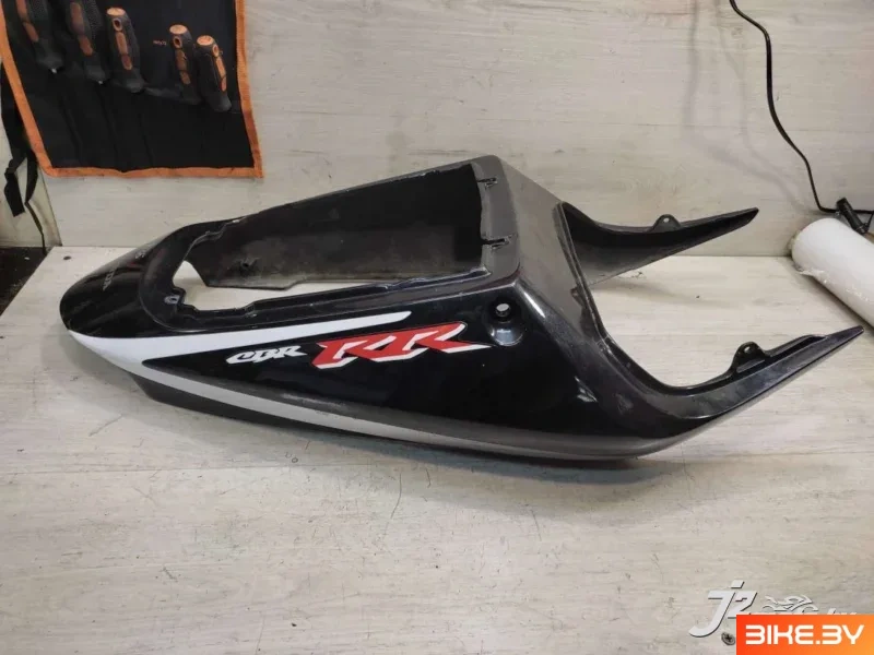 Элемент пластика (хвост) Honda CBR929RR Fireblade (2000-2001)