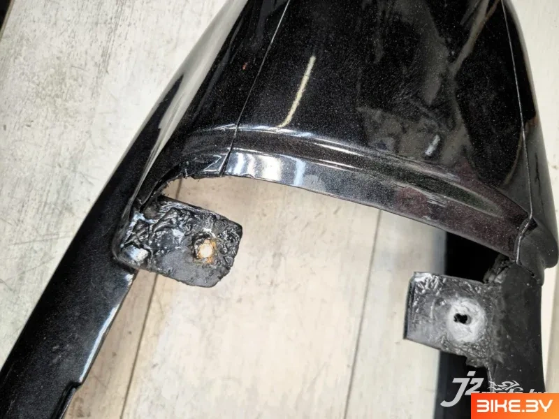 Элемент пластика задний Honda CBR1000F (1993-1999)