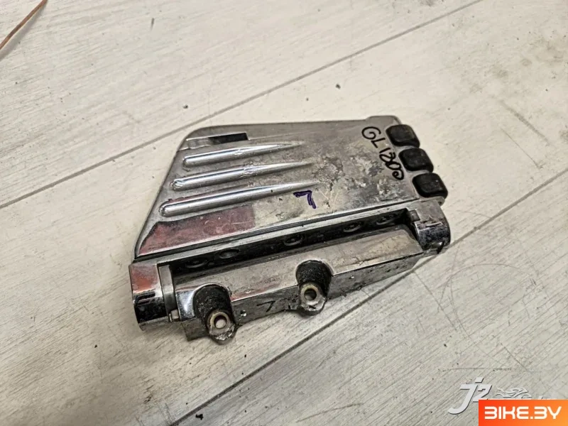 Подножка боковая Honda GL1800 (2001-2005)