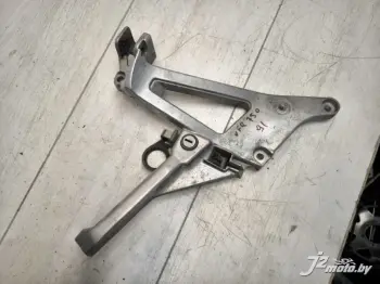 Кронштейн боковой подножки Honda VFR750F (1990-1993)