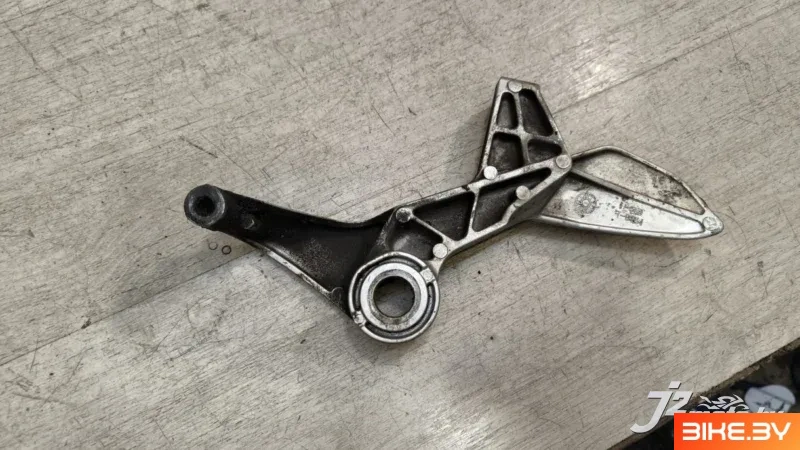 Кронштейн боковой подножки Honda VFR800F (1998-2001)