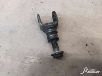 Болт боковой подножки Suzuki SV650