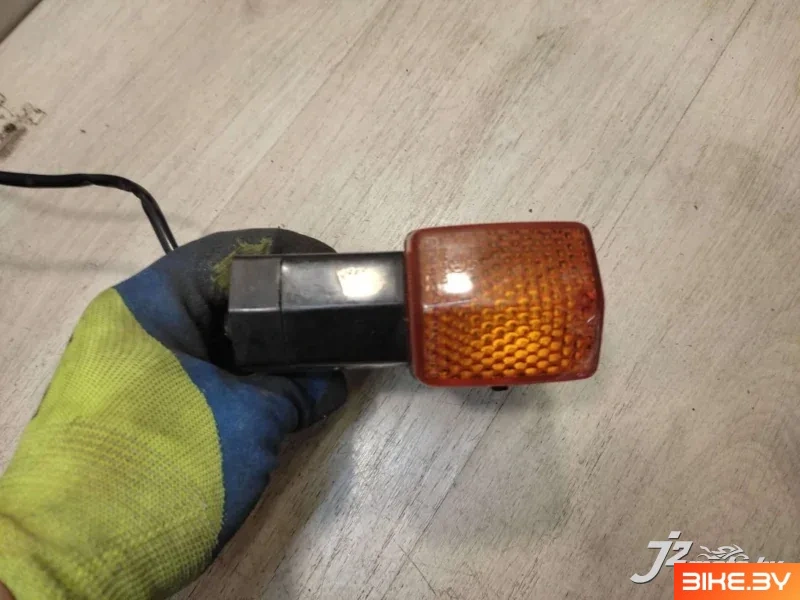 Указатель поворота Honda CBR600F2