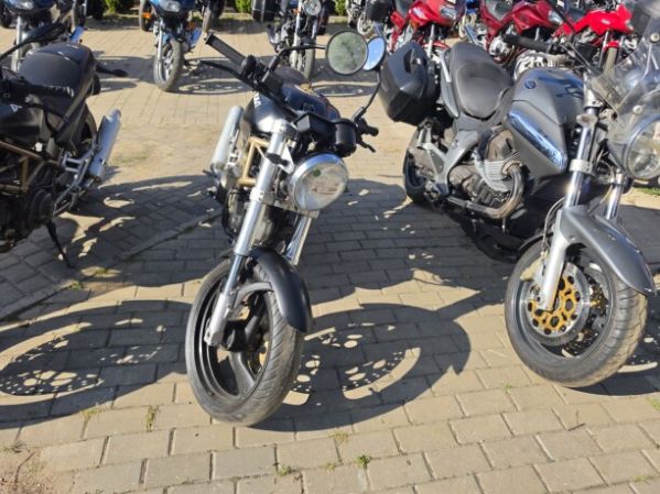 Ducati Monster, 2000 г.