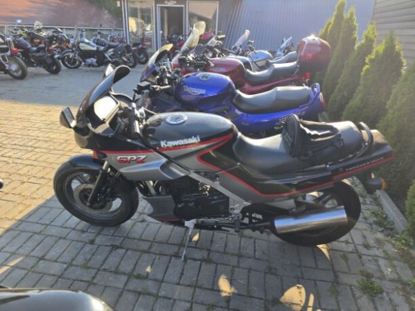 Kawasaki GPZ, 1992 г.