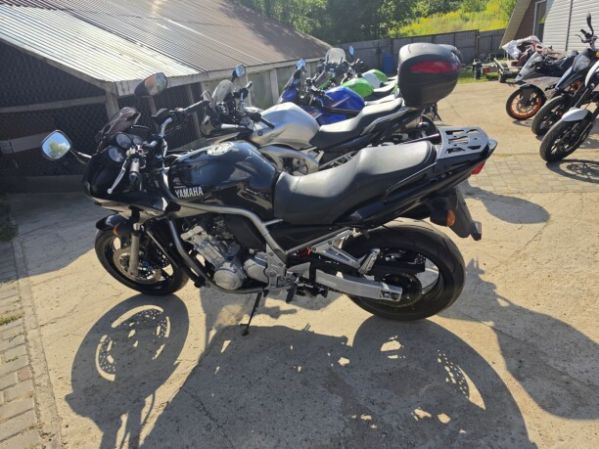 Yamaha FZS 1000, 2002 г.