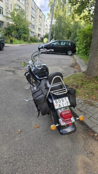 Suzuki VL800, 2001 г.