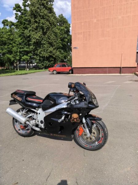 Suzuki GSX-R Srad, 1998 г.