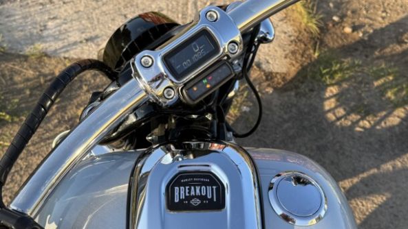 Harley-Davidson Breakout, 2023 г.