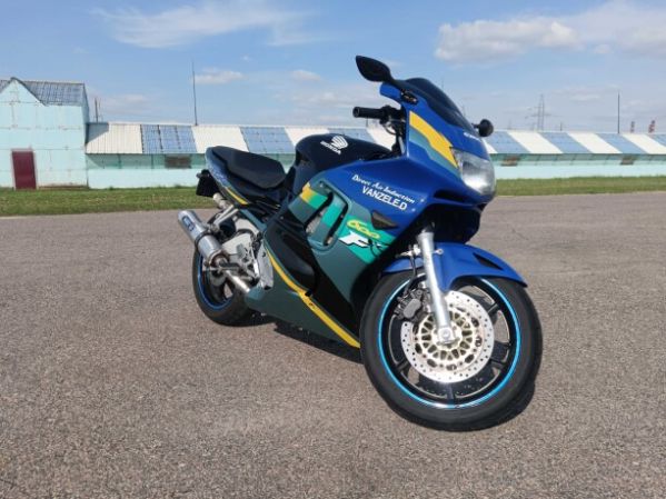 Honda CBR f3, 1996 г.
