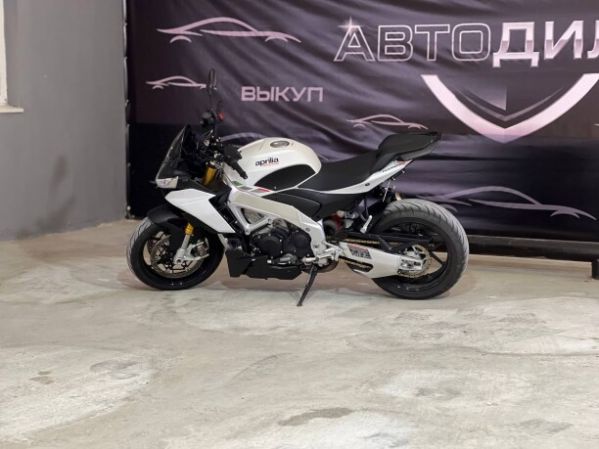 Aprilia Tuono V4, 2022 г.