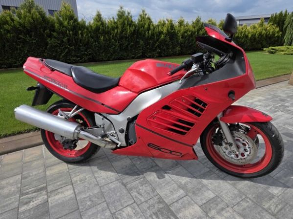 Suzuki RF, 1996 г.
