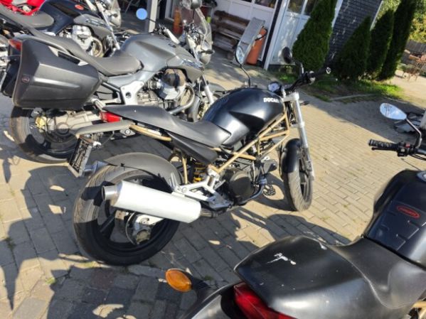 Ducati Monster, 2000 г.