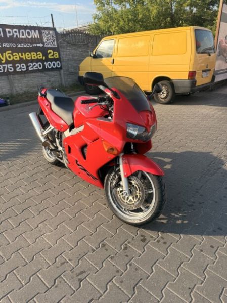 Honda VFR, 2002 г.