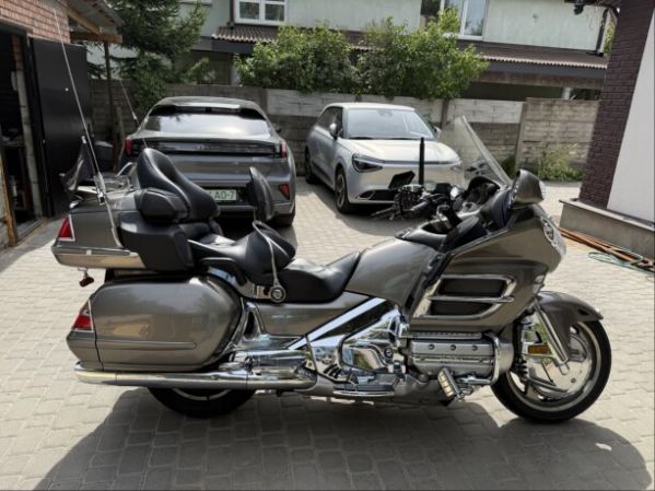Honda Gold Wing, 2001 г.