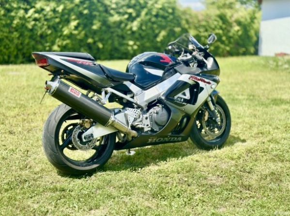 Honda CBR 929RR, 2000 г.