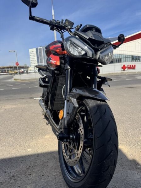 Triumph Street Triple, 2025 г.