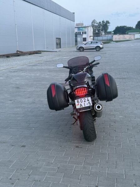 Honda VFR V поколение, 2001 г.