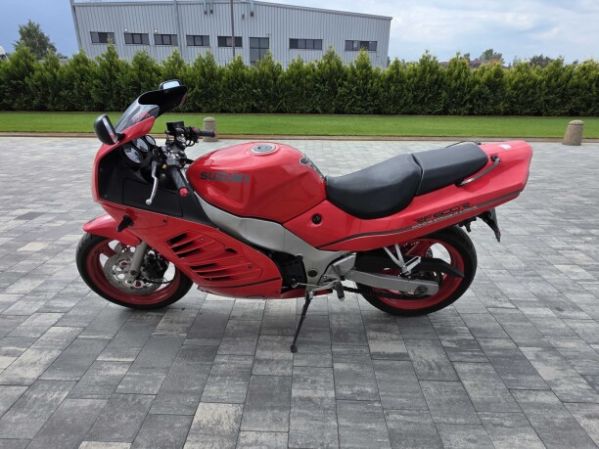Suzuki RF, 1996 г.